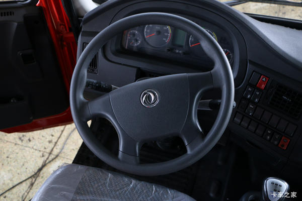 购多利卡D12载货车 享高达1.2万优惠