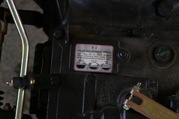 ���� ������D12�п� 190���� 4X2 9.85����ʽ�ػ�������ͼƬ