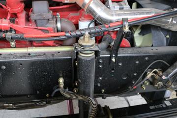 ���� ������D12�п� 190���� 4X2 9.85����ʽ�ػ�������ͼƬ