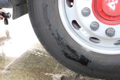 东风 多利卡D12中卡 190马力 4X2 9.85米厢式载货车底盘(EQ5181XXYL9BDKAC)