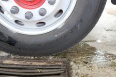 东风 多利卡D12中卡 190马力 4X2 9.85米厢式载货车底盘(EQ5181XXYL9BDKAC)