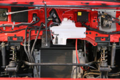 东风华神 御龙重卡 245马力 4X2 9.4米翼展式载货车(EQ5180XYKLV)