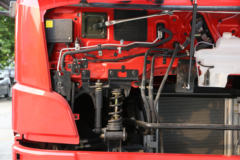 东风华神 御龙重卡 245马力 4X2 9.4米翼展式载货车(EQ5180XYKLV)