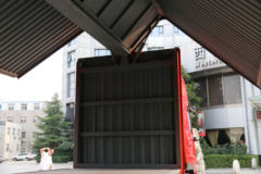 东风华神 御龙重卡 245马力 4X2 9.4米翼展式载货车(EQ5180XYKLV)