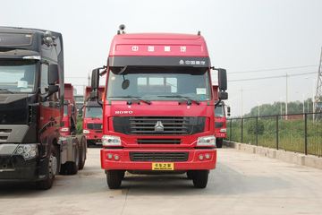 中国重汽 HOWO重卡 300马力 6X4 牵引车(全能一版 HW76)(ZZ4257M3247C)