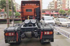 联合卡车 U520重卡 520马力 6X4牵引车(QCC4252D654-3)