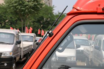 ���� С����V �������Ͱ� 1.3L 87���� ���� 3.05�׵�����ʽ΢��ͼƬ