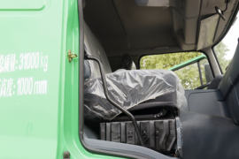 华菱M5&nbsp;自卸车驾驶室                                               图片