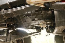 华菱M5&nbsp;自卸车底盘                                                图片