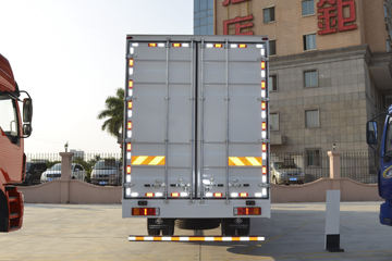 �������� ����M5�ؿ� 270���� 6X2 9.6����ʽ�ػ���(LZ5200XXYM3CB)ͼƬ