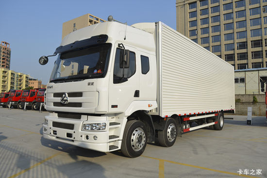 �������� ����M5�ؿ� 270���� 6X2 9.6����ʽ�ػ���(LZ5200XXYM3CB)