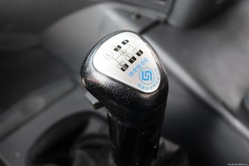 �������� ����M5�ؿ� 270���� 6X2 9.6����ʽ�ػ���(LZ5200XXYM3CB)ͼƬ