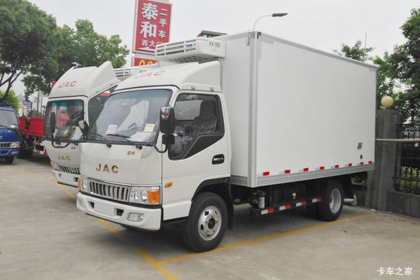 江淮 骏铃E3 102马力 3.7米冷藏车(HFC5040XLCP93K1B4V)