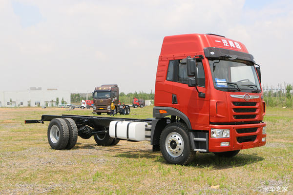 �������½����VH220����4*2�ػ����һ�1.32��