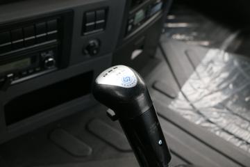 �ൺ��� ��VH�п� 180���� 4X2 6.7�������ػ�������(�߶�˫��)(CA1189PK2L2E5A80)ͼƬ