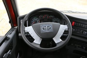 �ൺ��� ��VH�п� 180���� 4X2 6.7�������ػ�������(�߶�˫��)(CA1189PK2L2E5A80)ͼƬ