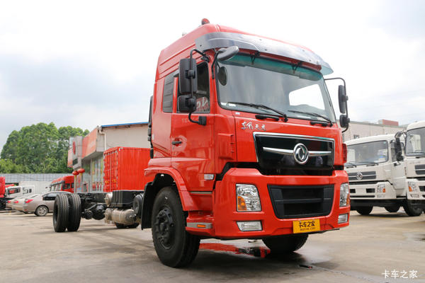东风商用车 天龙重卡 220马力 4X2 9.6米厢式载货车底盘(DFH5180XXYB1)