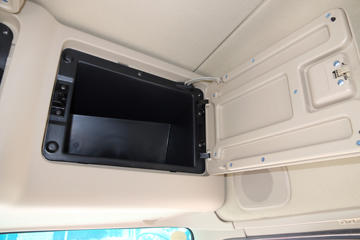 �������ó� �����ؿ� 220���� 4X2 9.6����ʽ�ػ�������(DFH5180XXYB1)ͼƬ