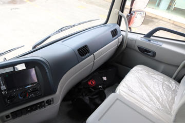 �������ó� �����ؿ� 220���� 4X2 9.6����ʽ�ػ�������(DFH5180XXYB1)ͼƬ