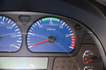 �������ó� �����ؿ� 220���� 4X2 9.6����ʽ�ػ�������(DFH5180XXYB1)ͼƬ