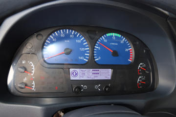 �������ó� �����ؿ� 220���� 4X2 9.6����ʽ�ػ�������(DFH5180XXYB1)ͼƬ