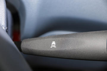 �������ó� �����ؿ� 220���� 4X2 9.6����ʽ�ػ�������(DFH5180XXYB1)ͼƬ