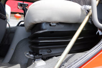 �������ó� �����ؿ� 220���� 4X2 9.6����ʽ�ػ�������(DFH5180XXYB1)ͼƬ