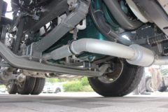 中国重汽 豪瀚J7B重卡 380马力 6X4危化品牵引车(ZZ4255N3246E1W)