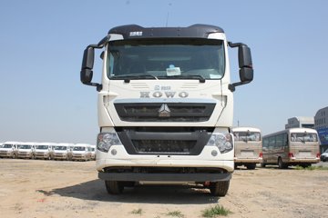 重汽豪沃(HOWO)底盘&nbsp;油罐车外观图片