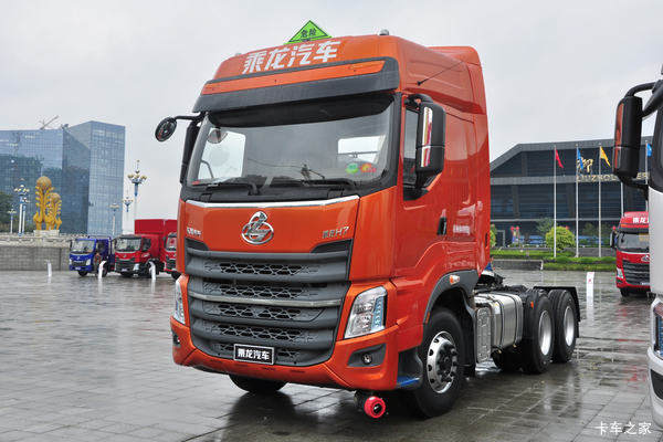 东风柳汽 乘龙H7重卡 轻奢版 460马力 6X4危险品牵引车(液缓)