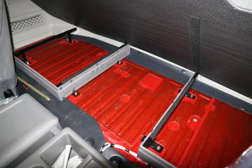 �������ó� �����ؿ� ������ 450���� 6X4ǣ����(DFH4250A4)ͼƬ