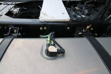 �������ó� �����ؿ� ������ 450���� 6X4ǣ����(DFH4250A4)ͼƬ