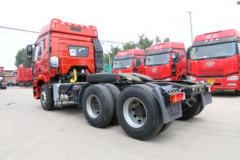 一汽解放 J6P重卡 420马力 6X4牵引车(CA4250P66K24T1E5)