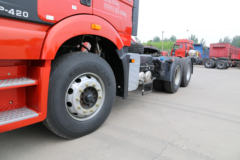 一汽解放 J6P重卡 420马力 6X4牵引车(CA4250P66K24T1E5)