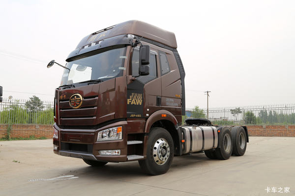 一汽解放 新J6P重卡 领航标载版 新北方款 460马力 6X4牵引车(CA4250P66K24T1A1E5)