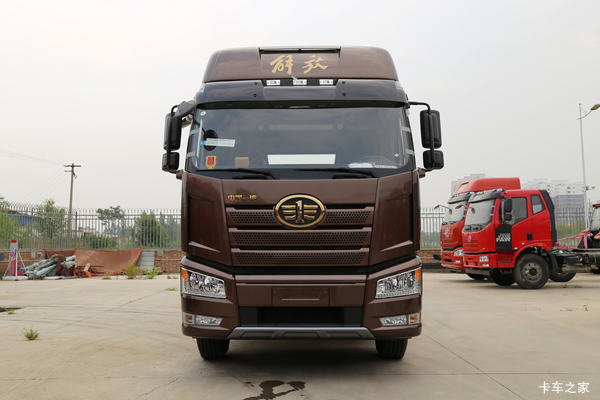 一汽解放 新J6P重卡 领航版 460马力 4X2牵引车(CA4180P66K24E5)