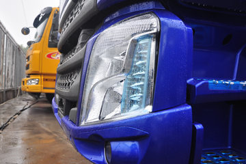 �������� �³���M3�п� 185���� 4X2 6.75�ײ�դʽ�ػ�������(LZ5161CCYM3AB)ͼƬ