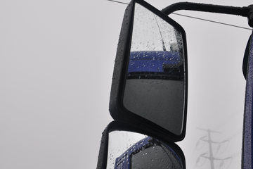 �������� �³���M3�п� 185���� 4X2 6.75�ײ�դʽ�ػ�������(LZ5161CCYM3AB)ͼƬ