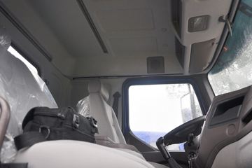 �������� �³���M3�п� 185���� 4X2 6.75�ײ�դʽ�ػ�������(LZ5161CCYM3AB)ͼƬ