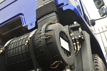 �������� �³���M3�п� 185���� 4X2 6.75�ײ�դʽ�ػ�������(LZ5161CCYM3AB)ͼƬ