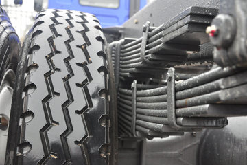 �������� �³���M3�п� 185���� 4X2 6.75�ײ�դʽ�ػ�������(LZ5161CCYM3AB)ͼƬ