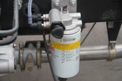 中国重汽HOWO 悍将 143马力 4.15米单排厢式轻卡(ZZ5047XXYF3315E145)