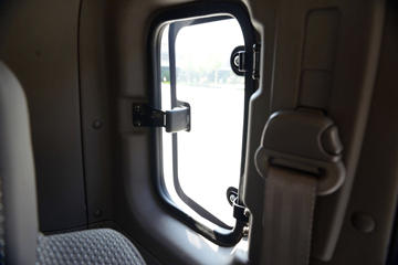 ���� ����ES3 ������ 154���� 4X2 4.2����ж��ͼƬ