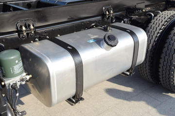 ���� ����ES3 ������ 154���� 4X2 4.2����ж��ͼƬ