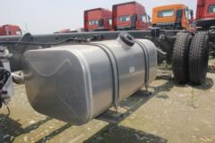 重汽王牌 W5D中卡 180马力 4X2 6.75米载货车底盘(CDW1161A1N5L)