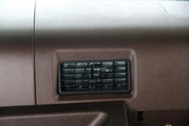 王牌W5G&nbsp;自卸车驾驶室                                               图片