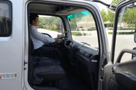 瑞沃ES5&nbsp;载货车驾驶室                                               图片