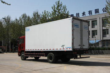 陕汽重卡底盘&nbsp;冷藏车外观图片