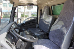 陕汽商用车 轩德X9 129马力 4X2 4.05米冷藏车(SX5040XLCGP5)