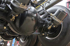 江淮 格尔发K5W重卡 标载型 380马力 8X4 9.5米厢式载货车(HFC5311XXYP1K6H45S4V)